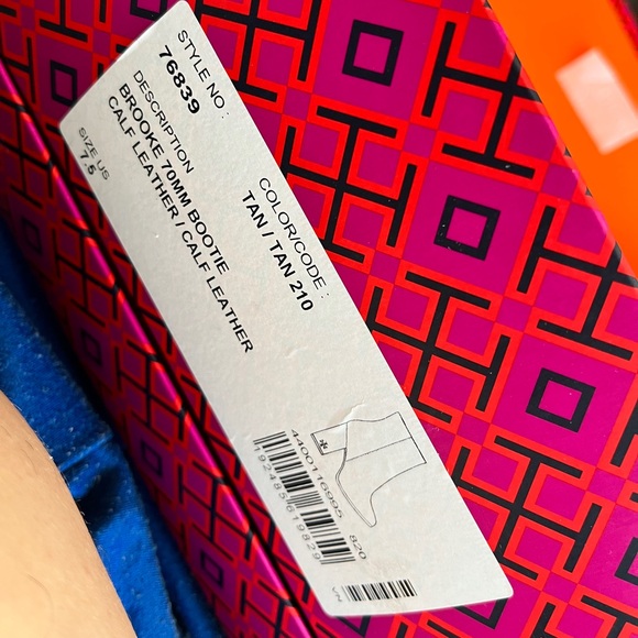 Tory Burch Brooke 70MM Bootie Calf - Picture 6 of 6